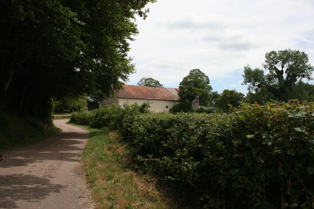 Champ De La Fontaine Villa Brassy Værelse billede
